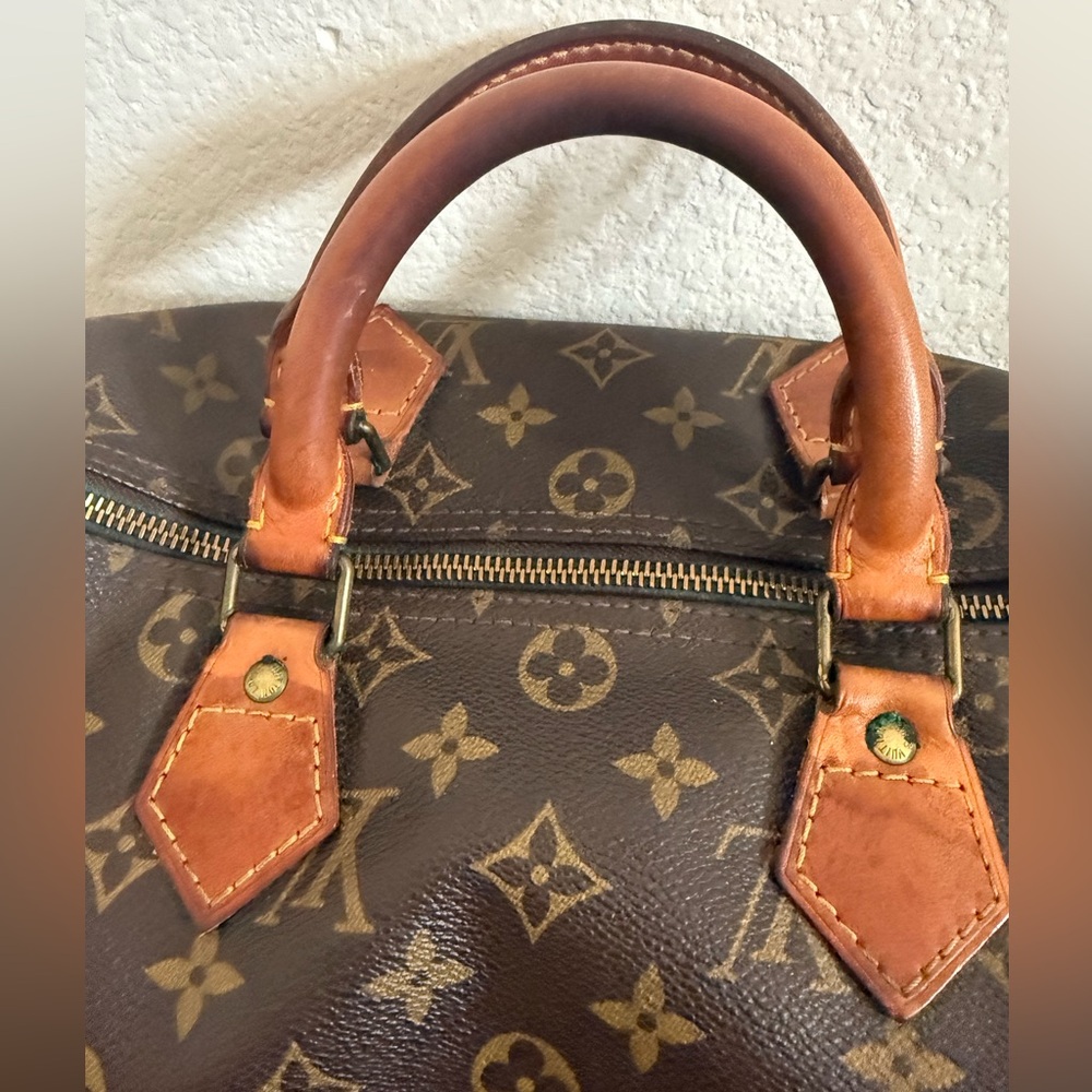 LOUIS VUITTON Monogram Speedy Handbag AUTHENTIC - Picture 3 of 11